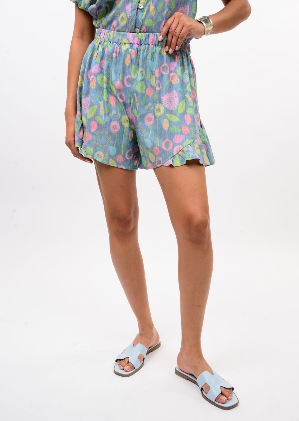 Flounce Hem Short